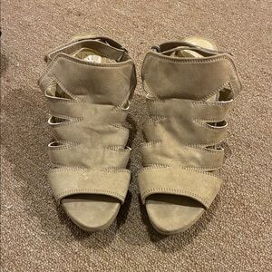 Women's Naturalizer Nude Heels